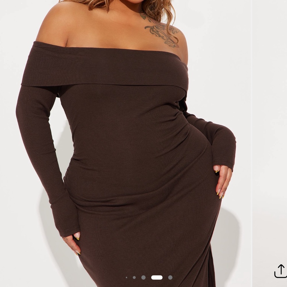 Brown Ribbed Midi Dress - Picture 2 of 11